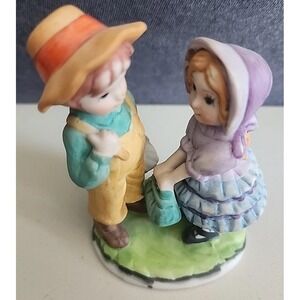 Lefton Boy And Girl Figurine Vintage Great Condition Porcelain